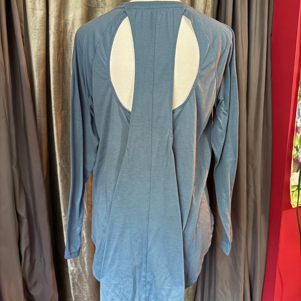 Under Armour Light Blue Long Sleeve Women's Top With Peekaboo Back